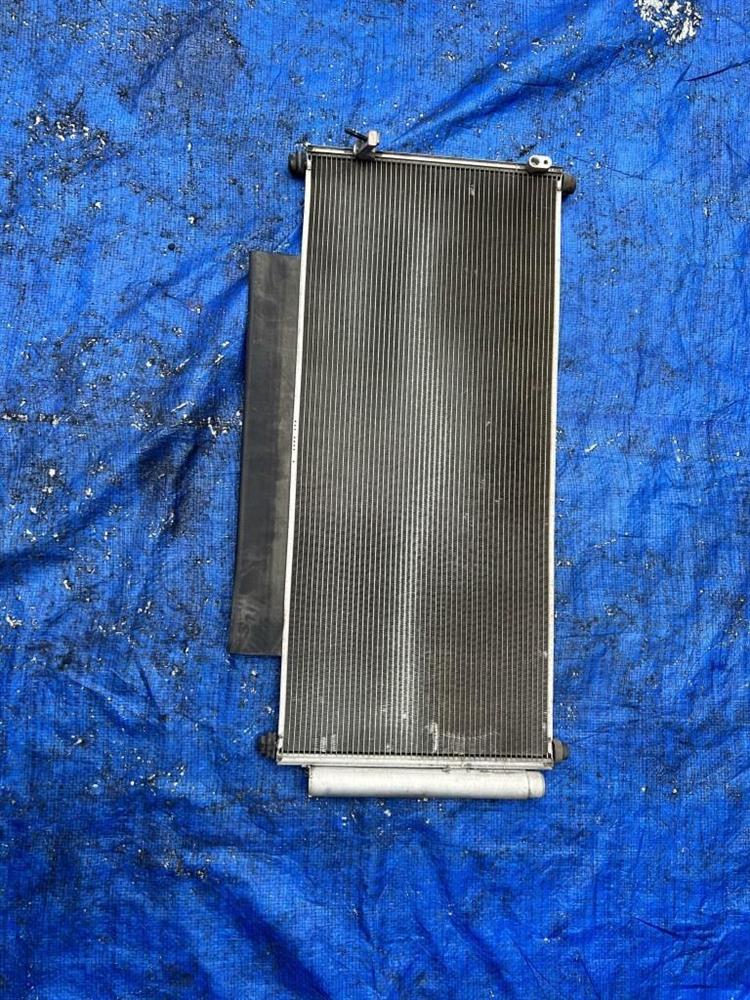 Радиатор кондиционера Хонда Фит в Пскове 240686